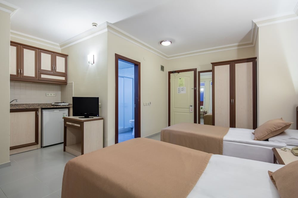 May Flower Apart Hotel — Hotel rooms in Alanya