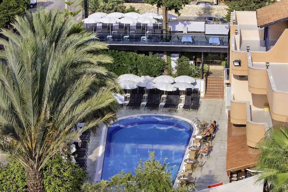 May Flower Apart Hotel — Main photo in Alanya