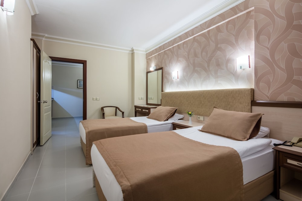 May Flower Apart Hotel — Hotel rooms in Alanya