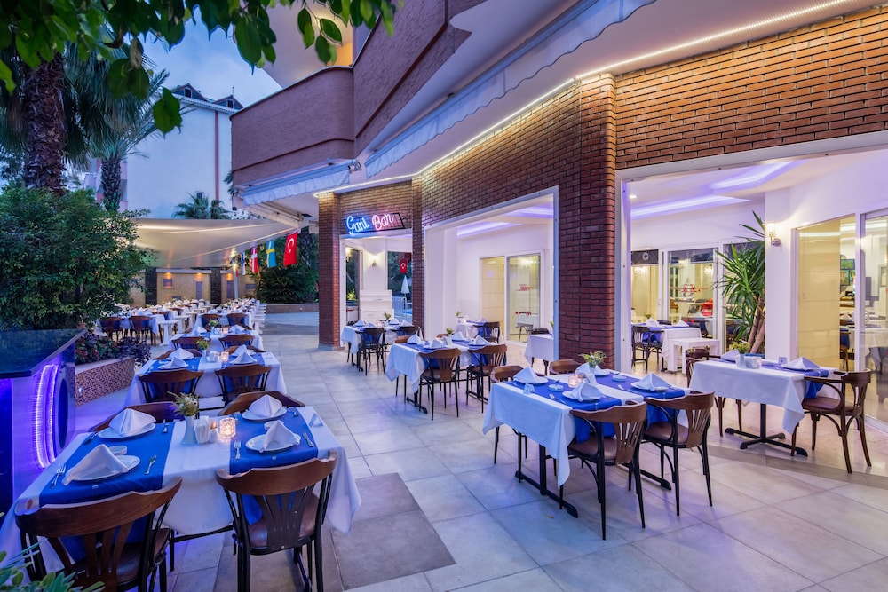 May Flower Apart Hotel — Restaurant & bars in Alanya