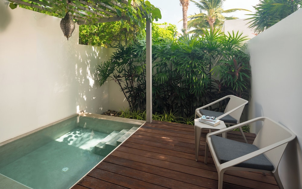 Explorar Koh Samui – Adults Only Resort and Spa — Swimming pool in Mae Nam, Surat Thani