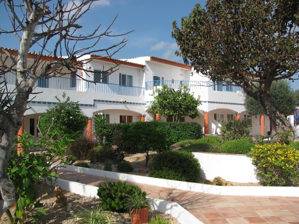 Centre Algarve — Hotel building in Olhão, Faro