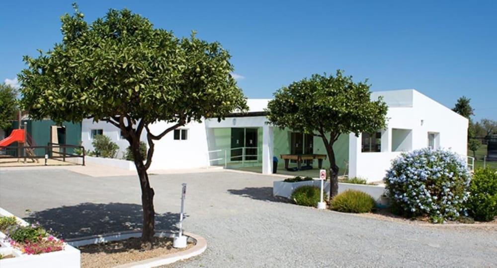 Centre Algarve — Hotel building in Olhão, Faro