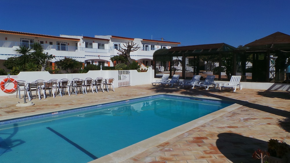 Centre Algarve — Swimming pool in Olhão, Faro