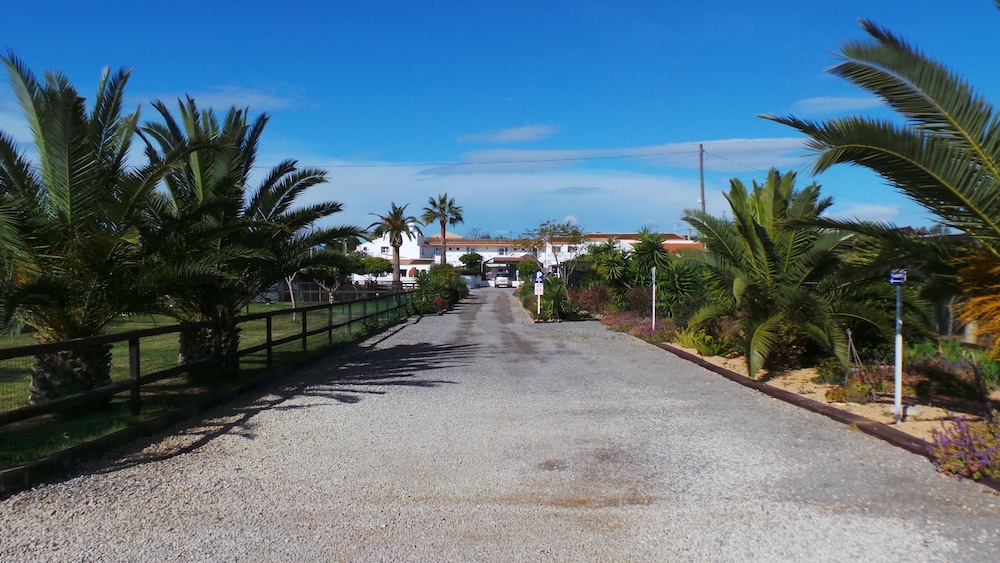 Centre Algarve — Hotel building in Olhão, Faro