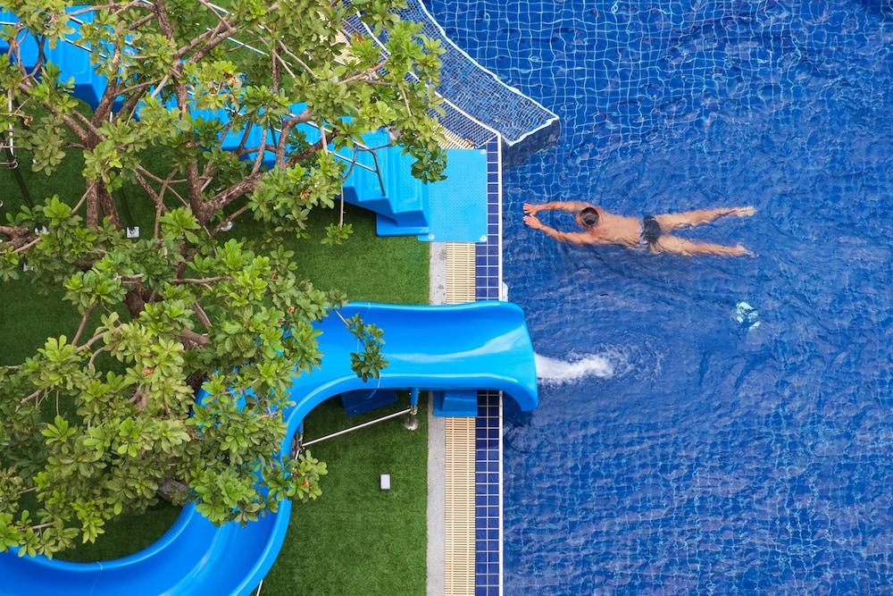 FX Hotel Pattaya — Swimming pool in Pattaya, Chonburi