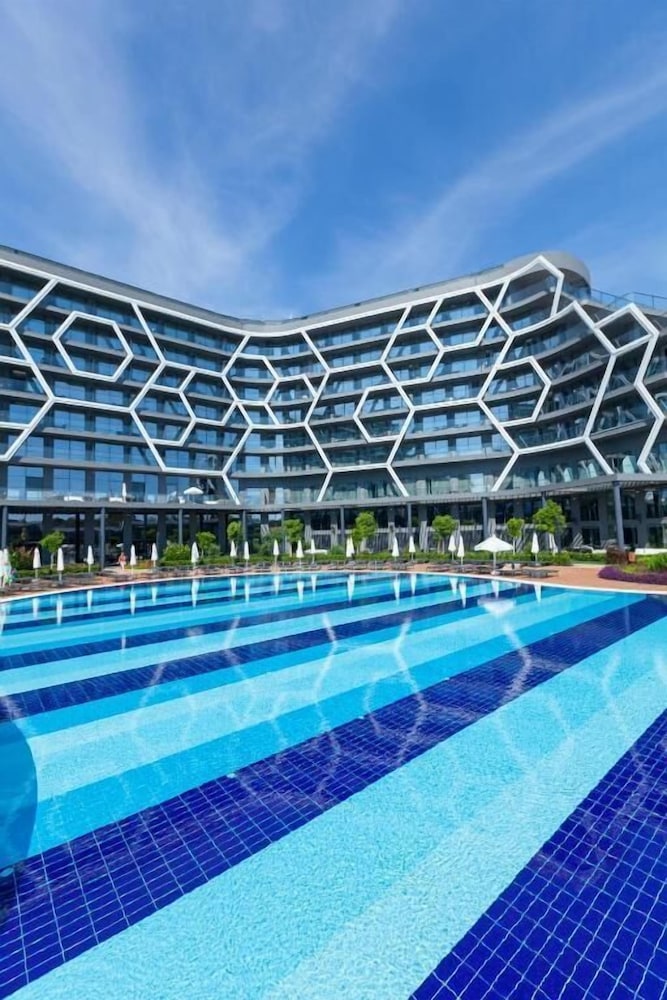 Bosphorus Sorgun Hotel - All Inclusive — Hotel building in Side