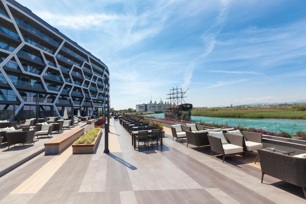 Bosphorus Sorgun Hotel - All Inclusive — Restaurant & bars in Side